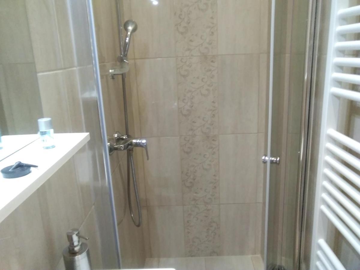 Rózsa Apartmanház Szeged Exterior foto
